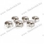 Round studs 9mm