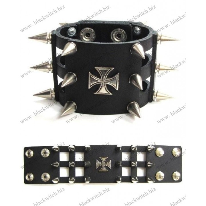 Lederen armband met kruis en spikes 6cm